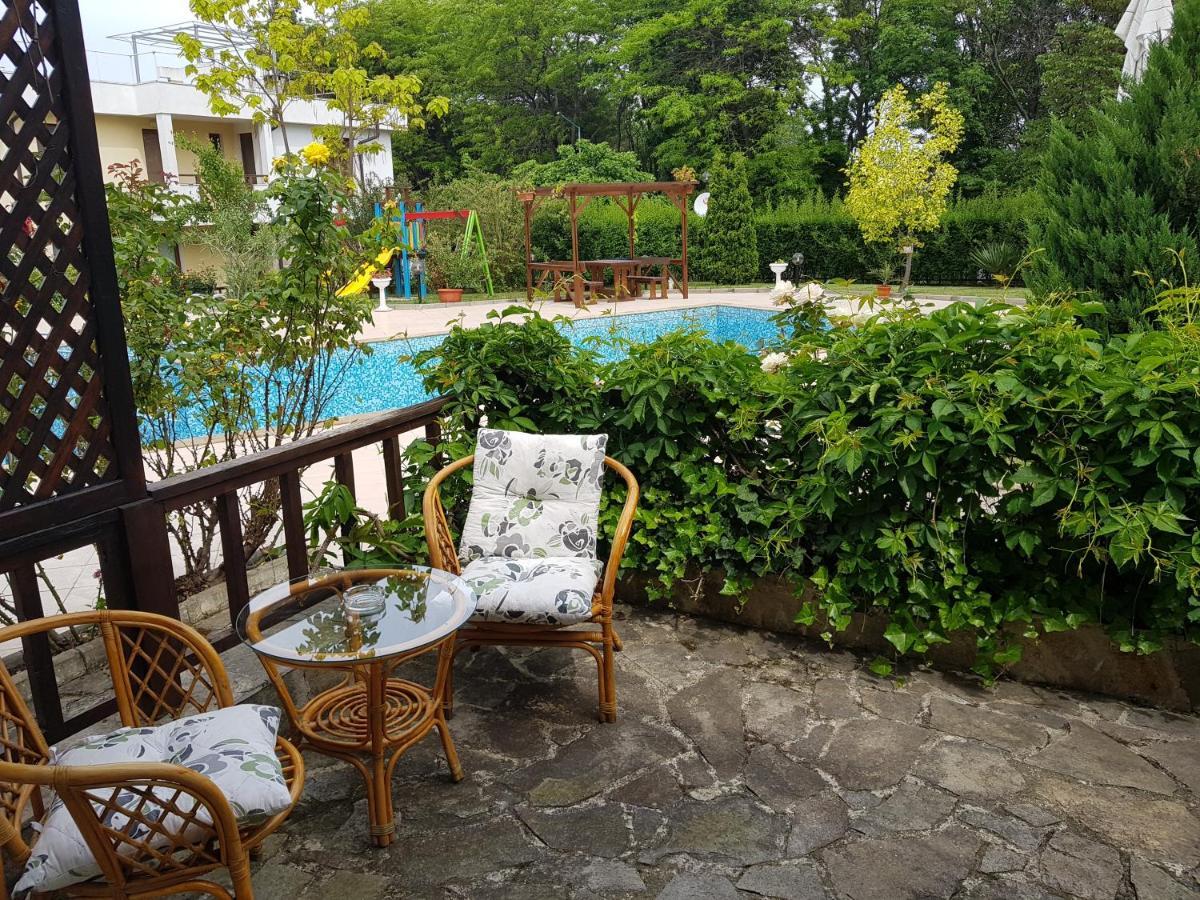 Ferienwohnung Aparthouse Paradise Bay Sosopol Exterior foto