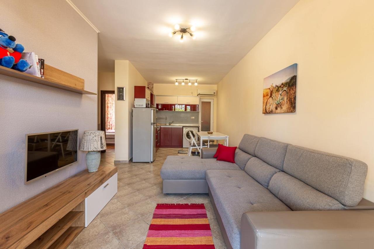 Ferienwohnung Aparthouse Paradise Bay Sosopol Exterior foto