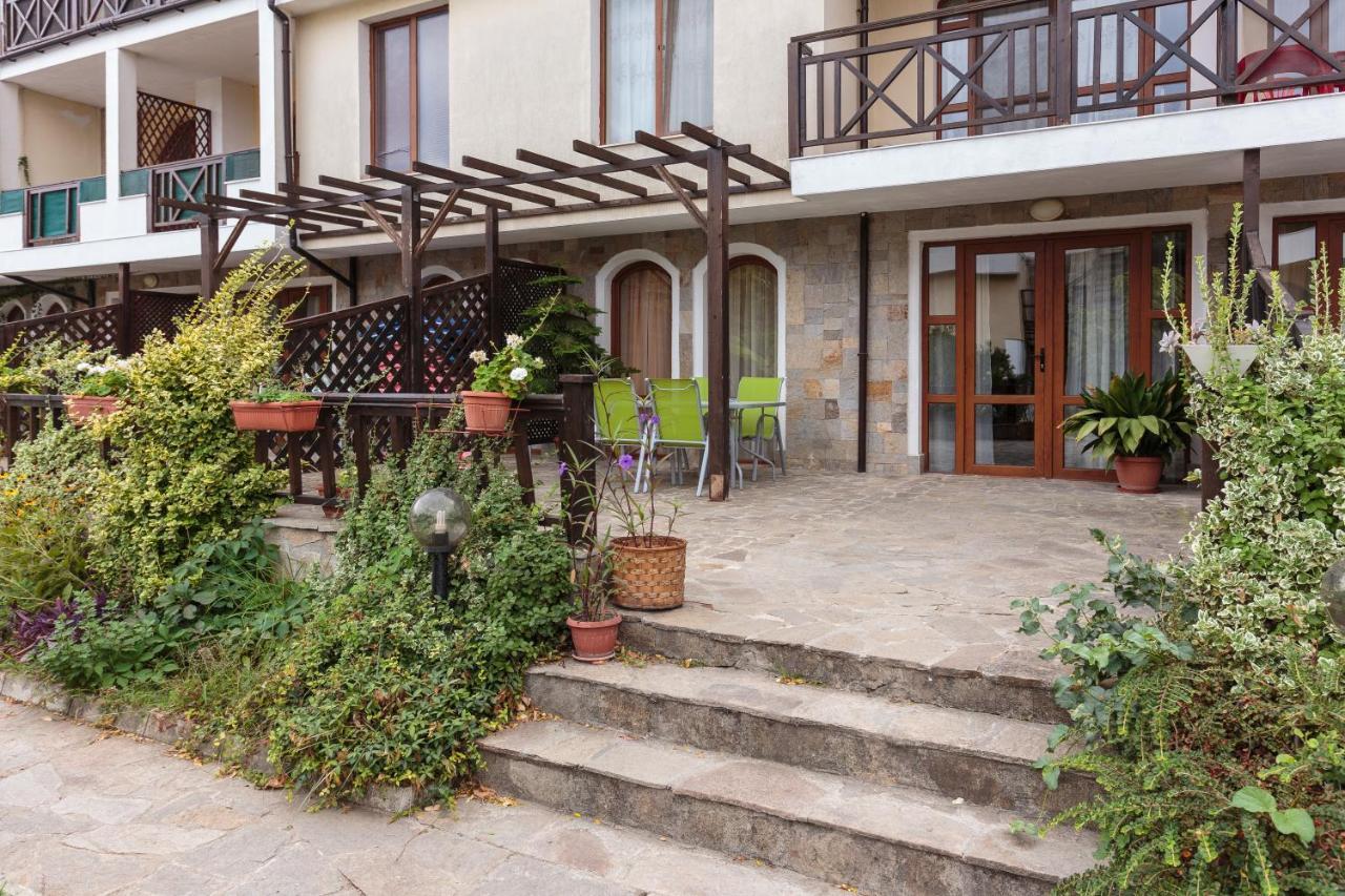 Ferienwohnung Aparthouse Paradise Bay Sosopol Exterior foto