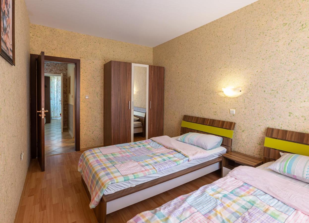 Ferienwohnung Aparthouse Paradise Bay Sosopol Exterior foto
